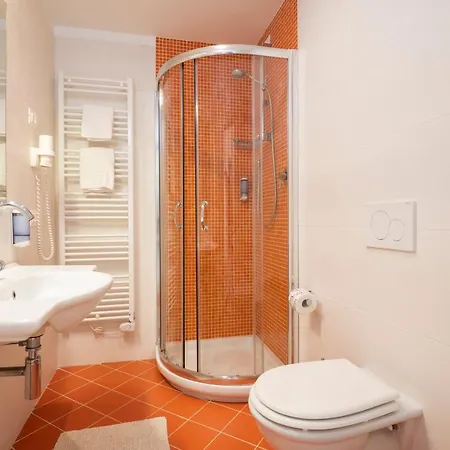 Hotel Echotel 2*